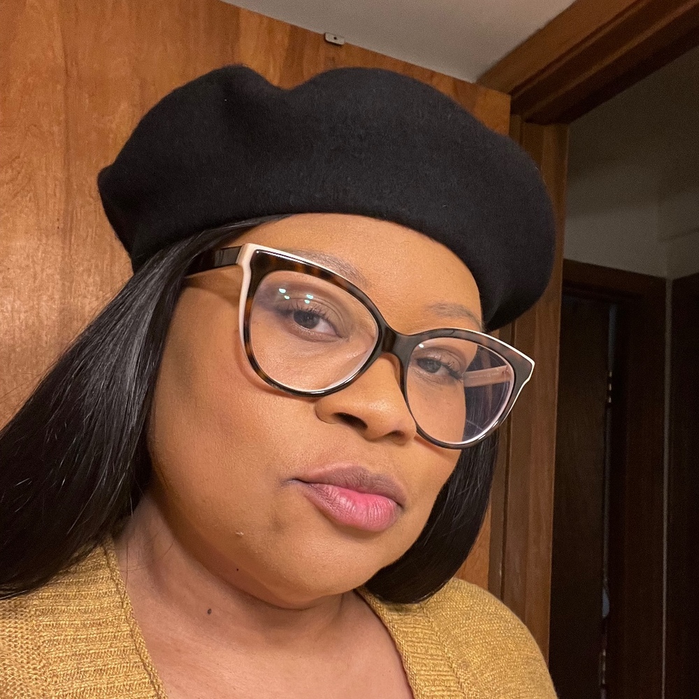 Meet your Posher, Khaliah